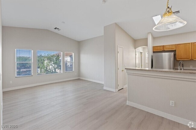Building Photo - 8668 Tomnitz Ave Rental