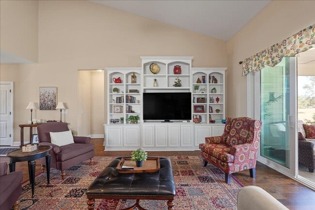 Photo - Beautiful Home in Hilton Head Lakes - Opti...