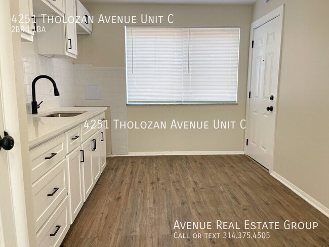 Photo - 4251 Tholozan Ave