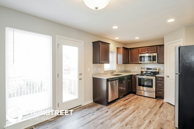 Photo - 235 Jenny Ln