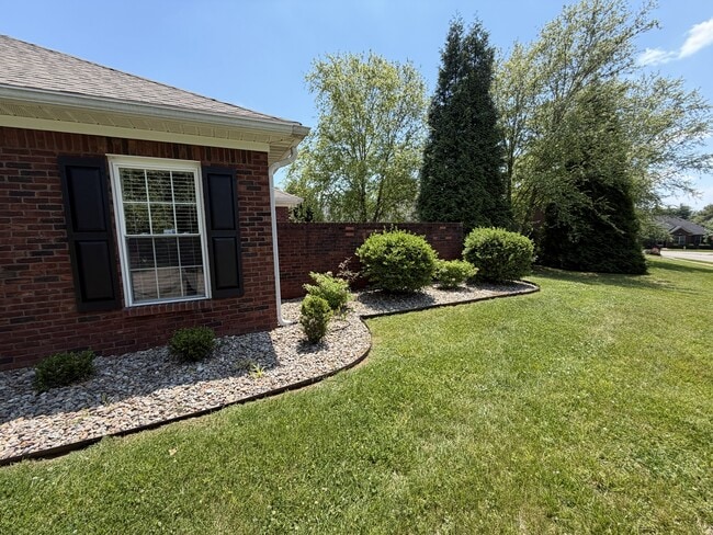Photo - 103 Ashton Ct