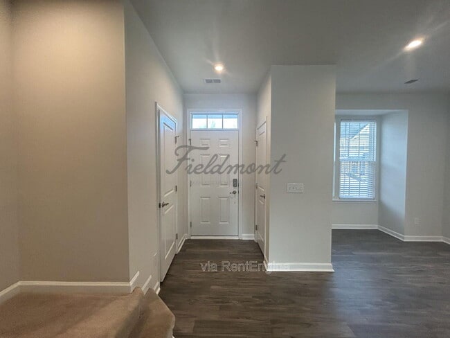 Photo - 574 Preakness Run