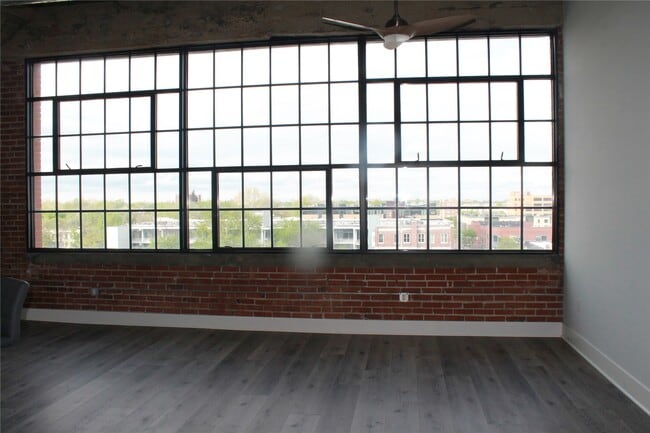 Photo - 4100 Forest Park Ave Unidad 510