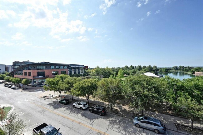 Photo - 1701 Simond Ave Ave Unit 323