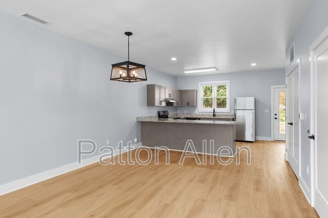 Photo - 21 Catawba Valley Ct