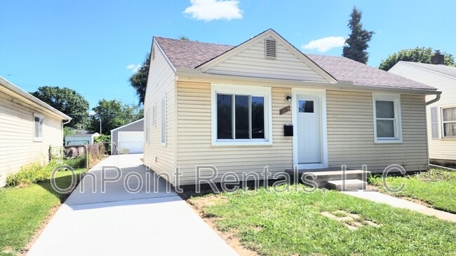 Photo - 7873 Syracuse St