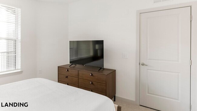 Photo - 2900 4th Ave NW Unit 347