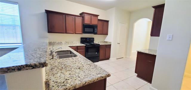 Photo - 1206 Juniper Dr House