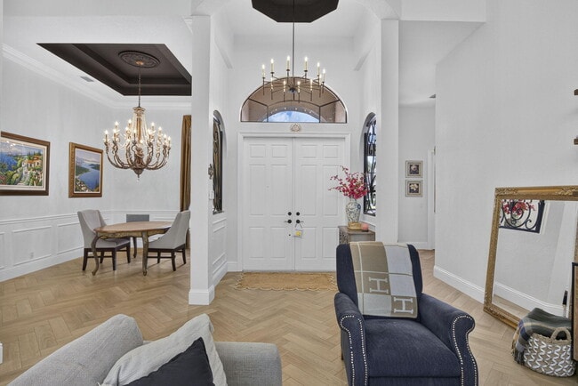 10336 Trianon Pl