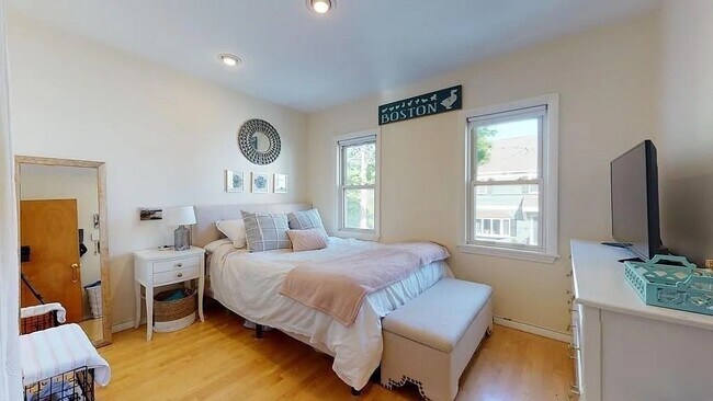 Photo - 22 N Mead St