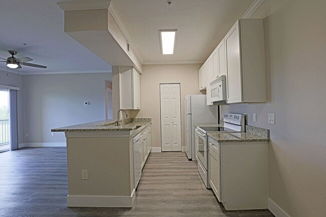 Photo - Villa Grand 11480-123 Unidad 11480 Villa Grand #123