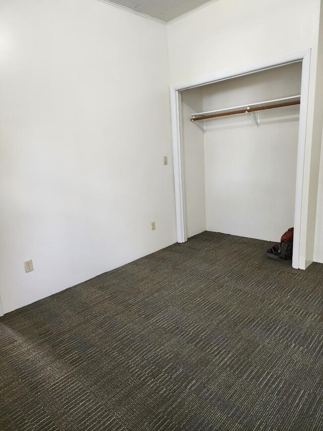 Photo - 115 E Somo Ave