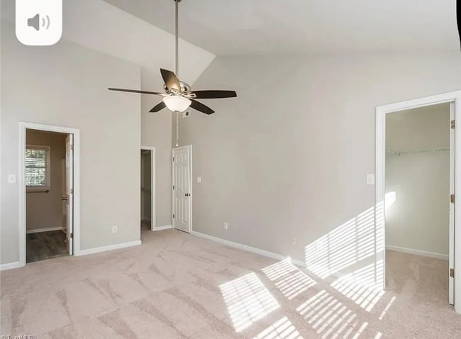 Photo - 824 Lockesley Ln