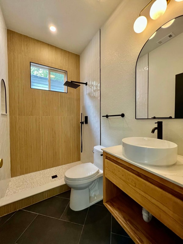 Photo - 1075 Irving St