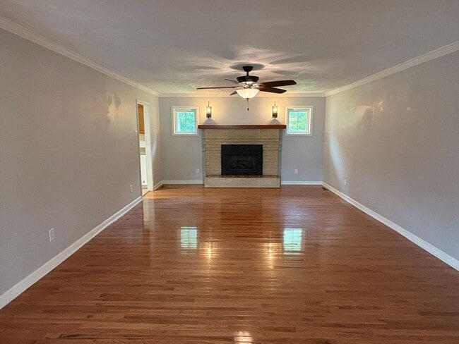 Photo - 1849 Oyster Bay Ln