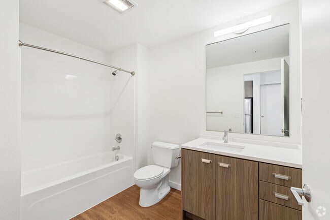 Studio A - 469SF - Bathroom