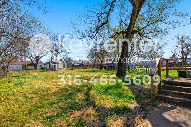 Photo - 2322 S Emporia St Unit 2322