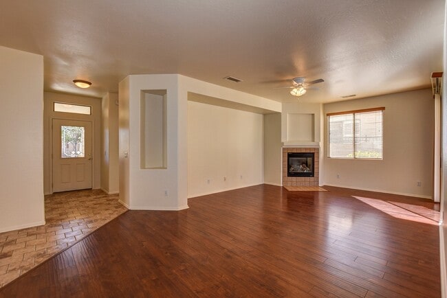Photo - Upgraded 3 bed 2 bath StoneRidge Beauty!