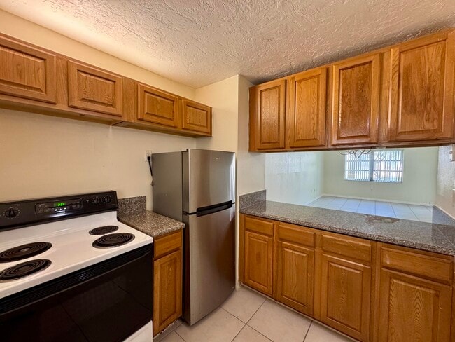 Photo - 6507 Winfield Blvd Unidad 130-C