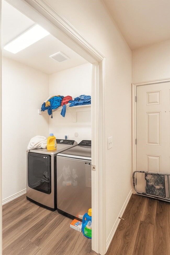 Photo - 8306 Flintridge Dr