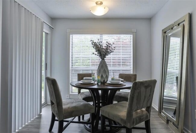 Photo - 4098 S Cobb Dr SE