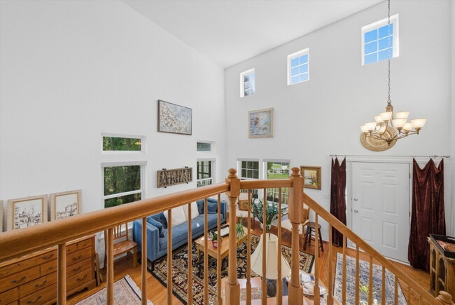 Photo - Stunning Mundelein Home on a Quiet Cul-de-Sac with Pond Views