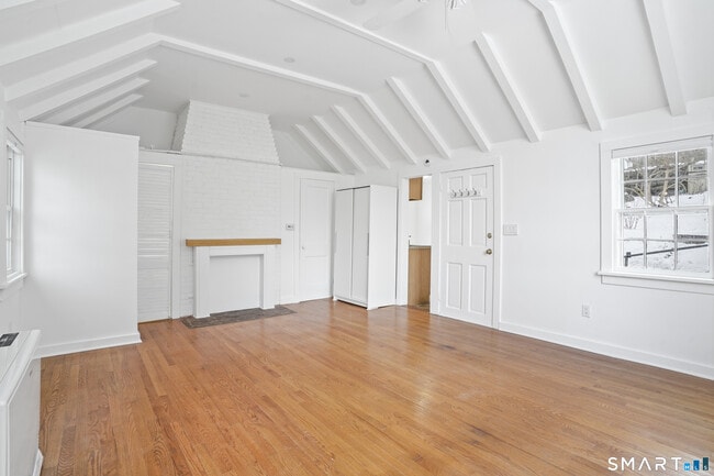 Photo - 69 Sylvan Rd N Unidad Cottage