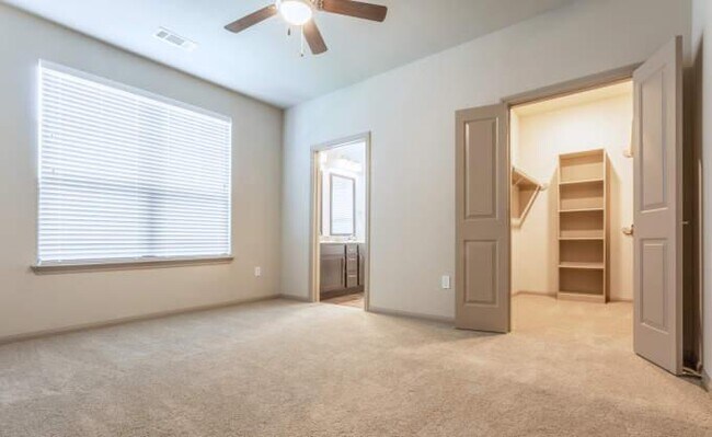 Building Photo - 1 bedroom in Humble TX 77346 Unit 1292 Rental