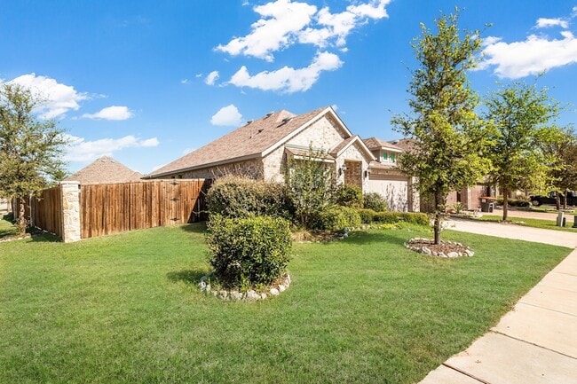 Photo - 1203 Rendyn St