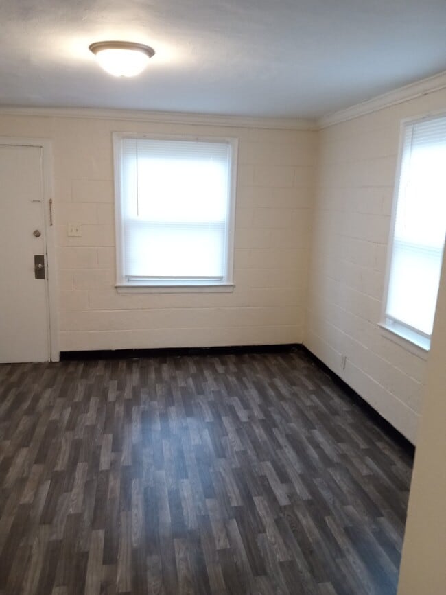 Building Photo - 2941 Schofield Ave Unit 2941