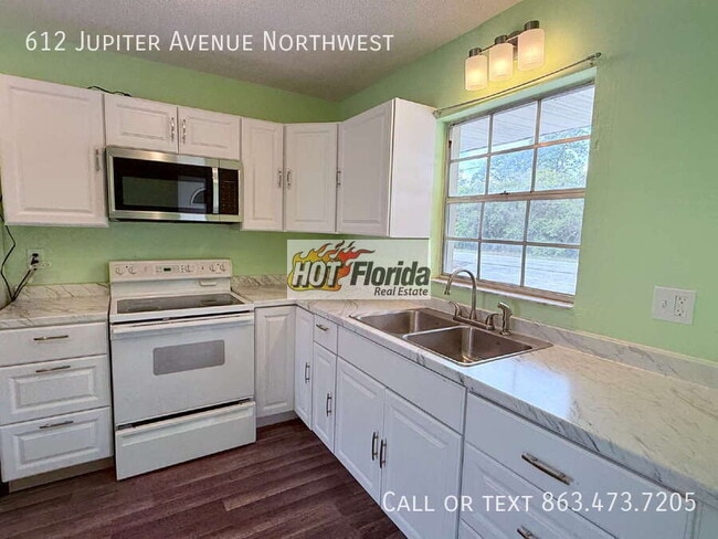 Photo - 612 Jupiter Ave NW