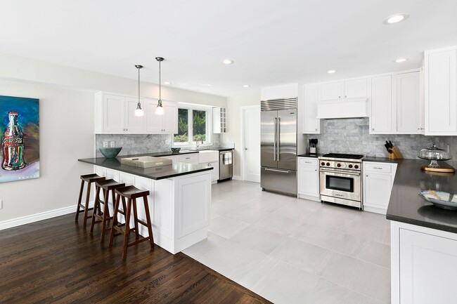 Photo - 40 Hidden Cove Ct