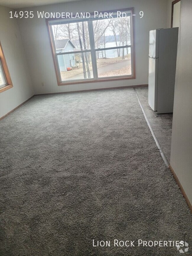 Building Photo - 14935 Wonderland Park Rd Unit 9 Rental