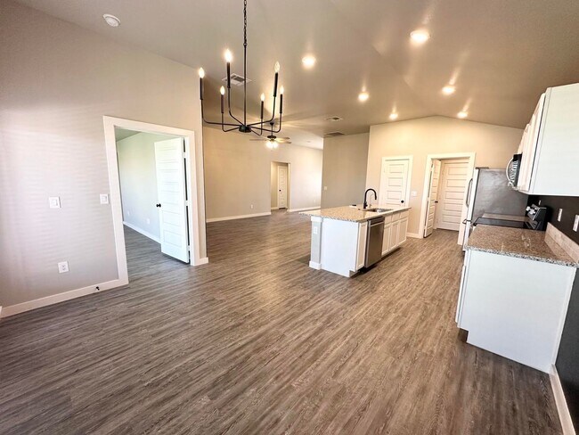 Photo - 5813 Briscoe Rd