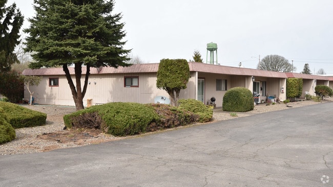 Photo - Ashley Manor