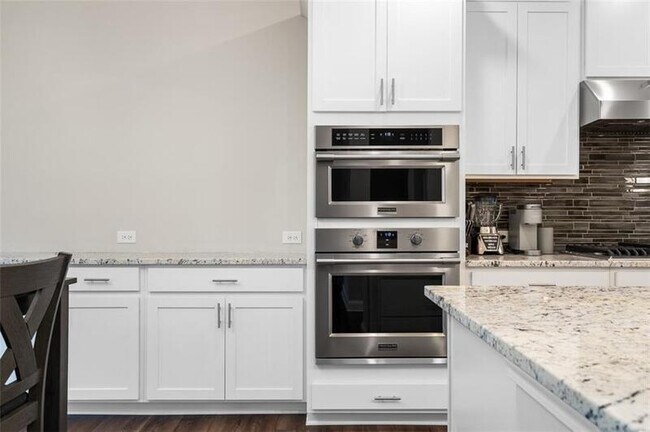 Photo - 2641 Blackburn Ct SE