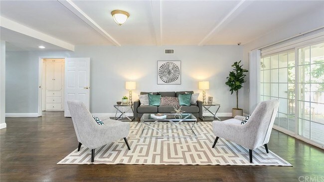 Photo - 13739 Erwin St