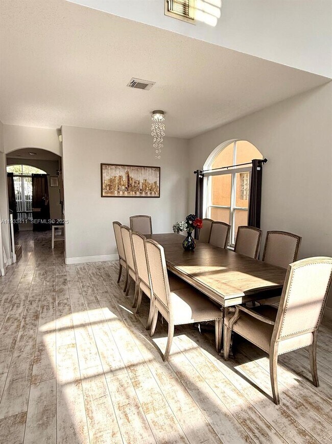 Photo - 3729 SW 51st St