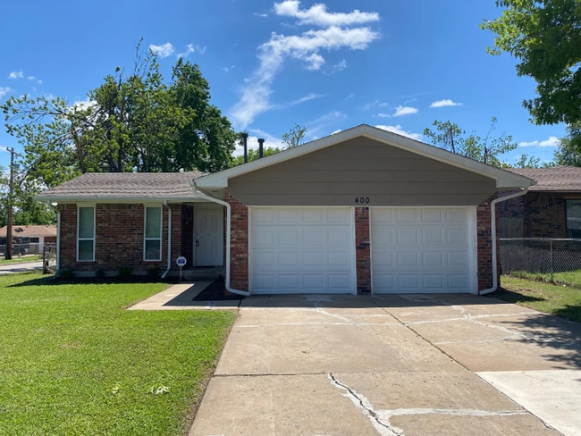 Charming 3-Bed, 2-Bath OKC Home with Fence... - Charming 3-Bed, 2-Bath OKC Home with Fence...