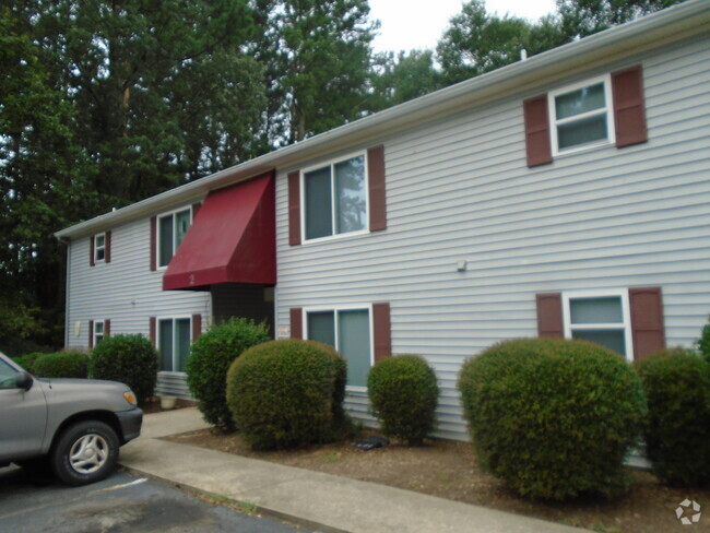 Building Photo - 107 Stancil Rd Unit 2c Birches Rental