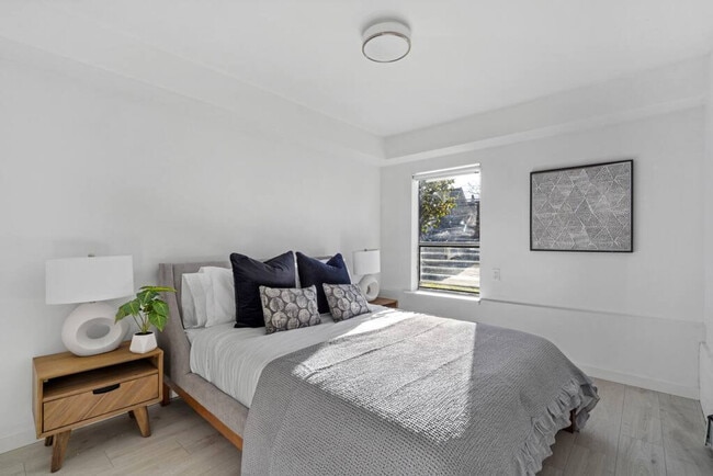 Photo - 2225 W 8th Ave Unit ID1051841P