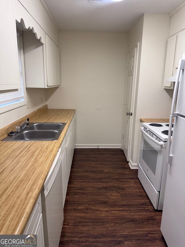 Photo - 510 Cypress Dr