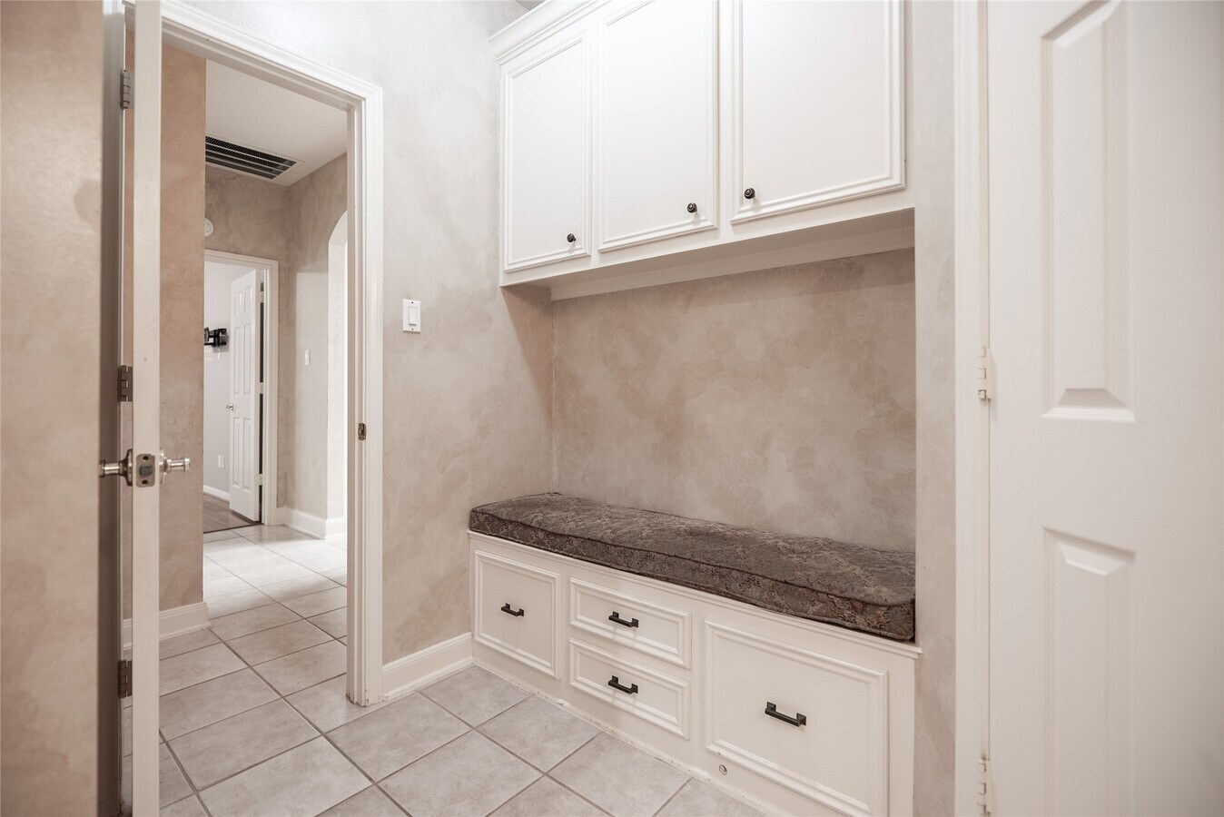 Photo - 26910 Willow Ln