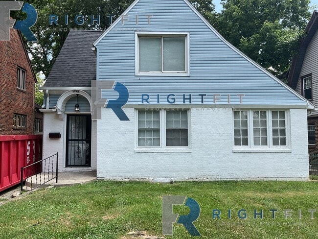 Building Photo - Cozy Cottage on Corner Lot