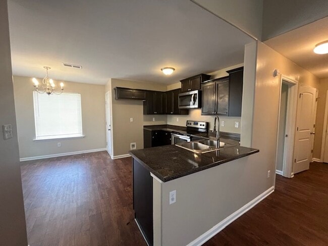 Photo - Renovated 4 Bedroom 2.5 Bath Home for Rent!