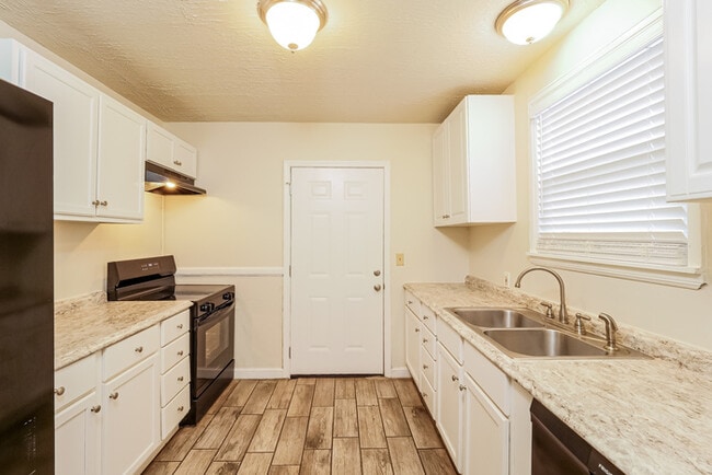 Photo - 5117 Palmer Dr