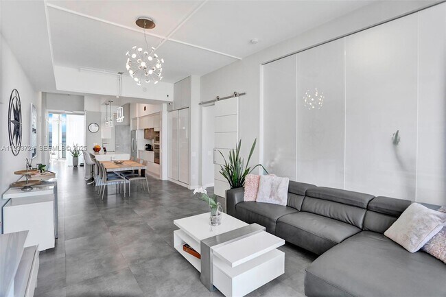 Photo - 3029 NE 188th St Unidad 814