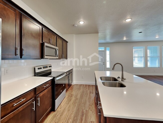 11062 S Stream Rock Rd