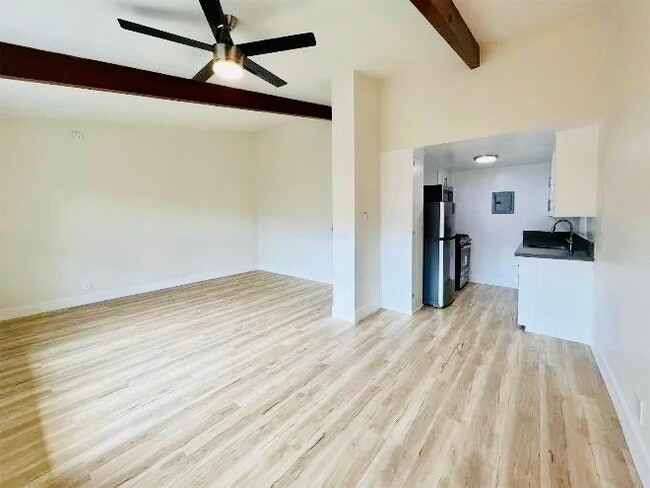 Photo - 3600 Carmona Ave