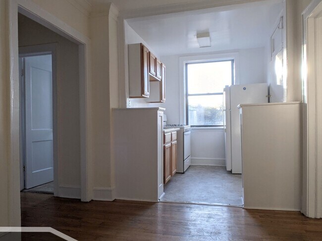 Photo - 2334 N Spaulding Ave Unit 2B